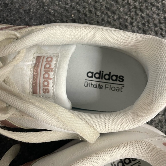 Adidas Cloud Foam Womens White Sneakers Gym Shoes Size 10 Rose Gold - Picture 5 of 7